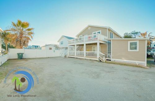 Cherry Grove Beach House | Cg Cottage Up