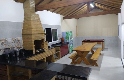 Pinhalzinho House | Chácara Aconchegante com Vista Maravilhosa, Próximo a Bragança Paulista