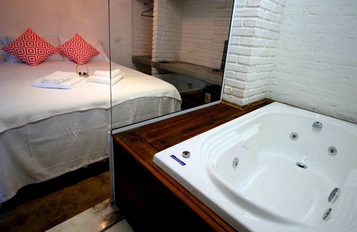 Centro Bed & Breakfast | Chácara Andó Bed & Breakfast