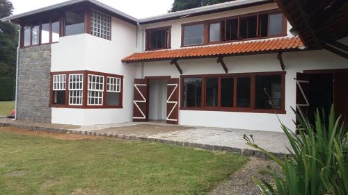 Cunha House | Chácara com Wi-Fi, churrasqueira e lazer em Cunha