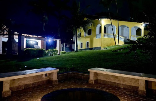 Agua Azul House | Chácara Dois Leões em Guarulhos