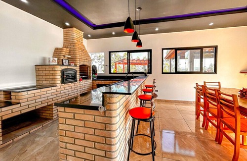 Mairinque House | Chácara incrível com churrasqueira em Alumínio/SP