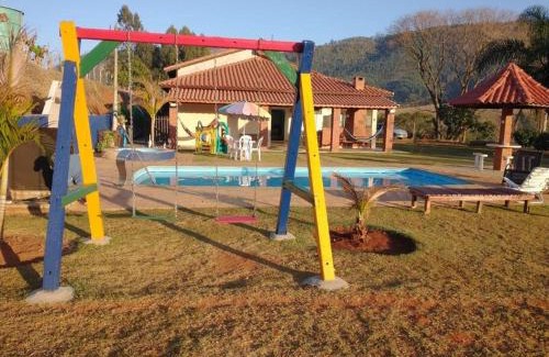 Vargem House | Chácara muito espaçosa para seus fins de semanas