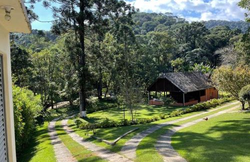 Santo Antonio do Pinhal House | Chácara Sakura
