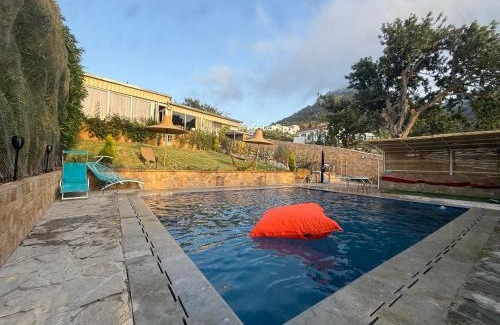Tetouan Ski Chalet | Châle tetouan