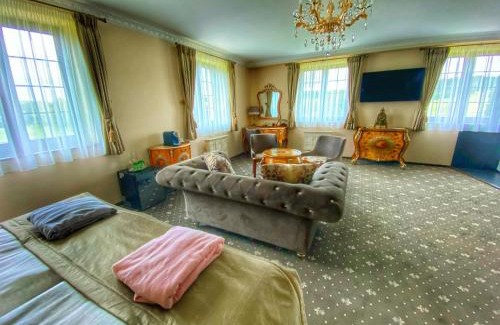 Sanov Hotel | Château Šanov