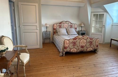 Saint-Pierre-des-Landes Bed & Breakfast | Château de Fontenaille