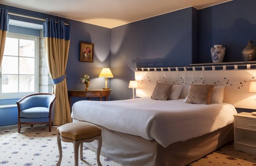 Cubry Hotel | Château de Bournel (Relais du Silence)