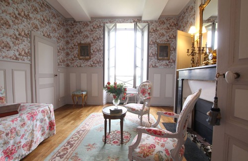 Bacilly Bed & Breakfast | Château de Chantore