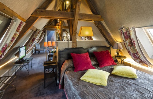 Fere-en-Tardenois Hotel | Château de Fère