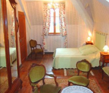 Saint-Cyr-en-Talmondais Bed & Breakfast | Château de la Court d'Aron