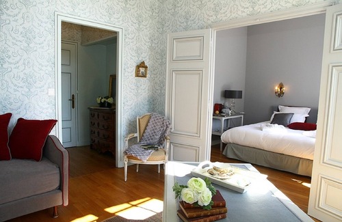 Villeny House | Château de la Giraudière