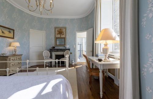 Aizenay Bed & Breakfast | Château de la Marronnière
