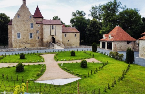 Vicq Cottage | Château de la Mothe - Gîte Guillaume de Beaujeu
