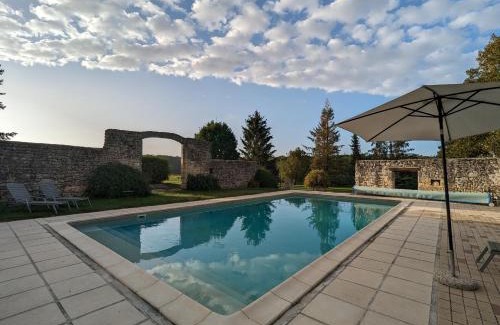 Dignac Bed & Breakfast | Château de la Tour du Breuil