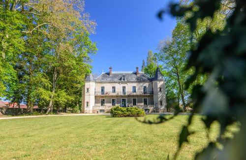 Saint-Marcel House | Château de la villeneuve
