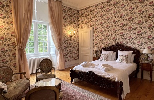 Lombron House | Château de Lauresse