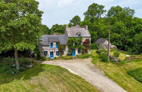 Corseul House | Château de Montafilan - CORSEUL