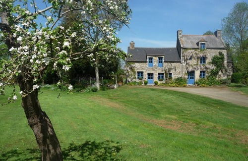 Corseul House | Château de Montafilan - CORSEUL