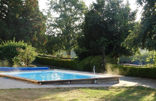 Les Houches House | Château de Montboulon cottage with swimming pool