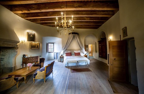 Saint-Vidal Hotel | Château de Saint Vidal