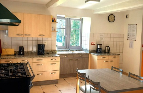 St Denis de Gastines Bed & Breakfast | Château du Bourg