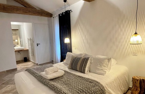 Quincie-en-Beaujolais Hotel | Château du Souzy