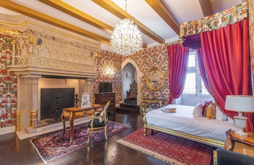 Chenehutte-Treves-Cunault Hotel | Château Le Prieuré - La Maison Younan