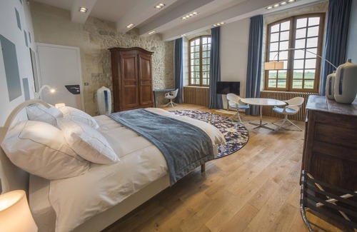 Saint-Martin-du-Bois House | Château Prieuré Marquet - Chambres d'Hôtes D'exception