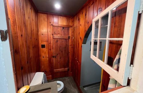 Bryans Road Ski Chalet | Chíc Shack #1
