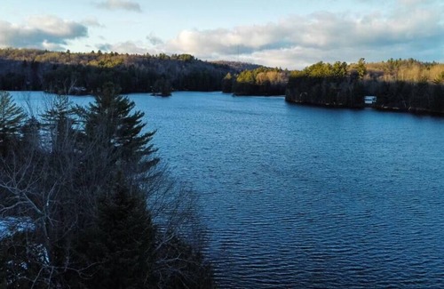 Sainte-Marcelline-de-Kildare Ski Chalet | Chalet Lac Léon- SPA- Chalets Galaxia