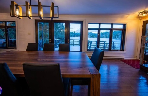 Sainte-Marcelline-de-Kildare Ski Chalet | Chalet Lac Léon- SPA- Chalets Galaxia