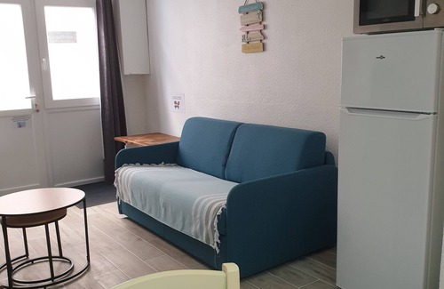 Saint-Laurent-de-la-Salanque Apartment | Charmant T2 Classé 3 Étoiles au Cente Ville