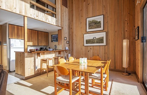 Black Butte Ranch Condo | CH059 | REDUCED RATES THRU 2025 - Pet friendly with Lake & Mountain views!