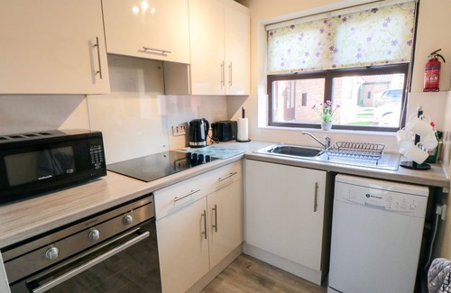 Ruswarp Cottage | CHA CHA'S COTTAGE, family friendly, with pool in Whitby