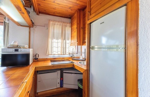 San Martin de Valdeiglesias Ski Chalet | Chalet 'Casa De Cuento' with private pool, private terrace and Wi-Fi