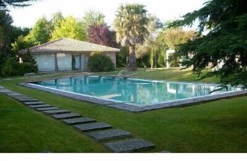 Santa Maria da Feira Ski Chalet | Charming chalet with private pool and around to beaches