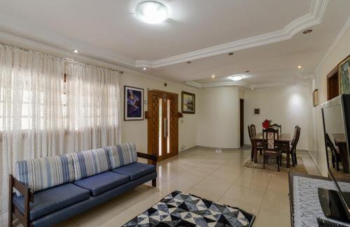 Suzano House | Chacara com churrasqueira, salao de jogos e Wi-fi