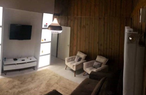 Morretes Ski Chalet | Chácara Porto Bello - House with swimming pool in Morretes