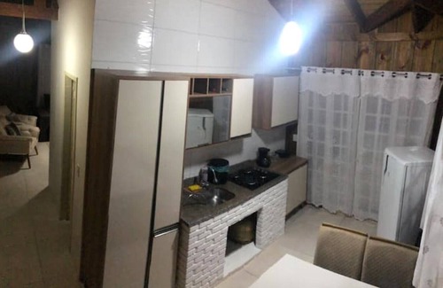 Morretes Ski Chalet | Chácara Porto Bello - House with swimming pool in Morretes