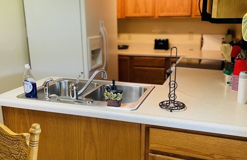 Upper Tract House | Chad’s place 4- Bedroom 2-BR home at Smoke Hole Wi-Fi -Pet Friendly- sleeps 8-10