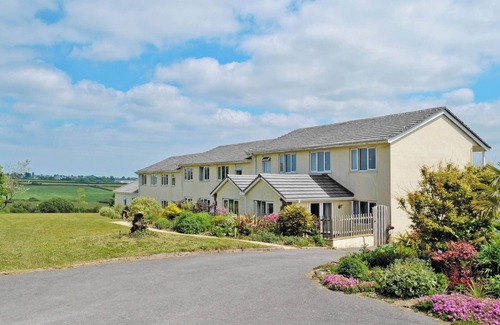 Woolfardisworthy Apartment | Chaffinch Apartment - UK49307