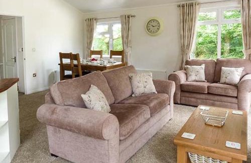 Black Torrington House | Chaffinch Lodge
