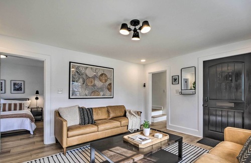 Chagrin Falls House | Chagrin Falls Home < Half-Mi to Waterfall!