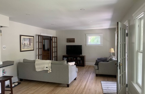 Chagrin Falls House | CHAGRIN FALLS rental - 5 min walk to town. 3 bedrooms & 1 bath.