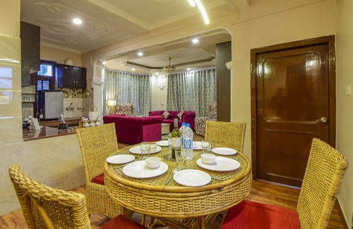 Shilon Bagh Cottage | Chail Cabana 3BHK Villa - King sized be,Wi-Fi+Garden+BBQ+Bonfire