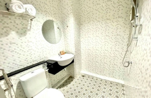 Chai Nat Hotel | Chainatgrand Hotel