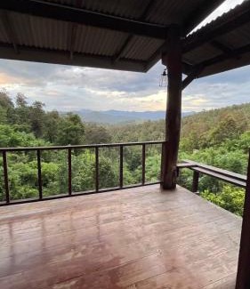 Mae Wang House | Chakerpor wood house