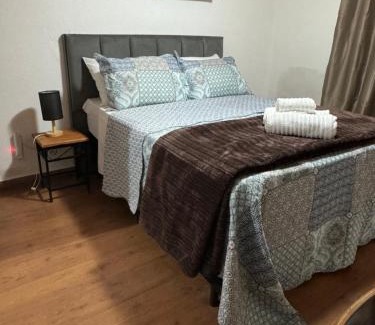 Penedo Cabin | Chalé 02 com mini cozinha no coração de Penedo