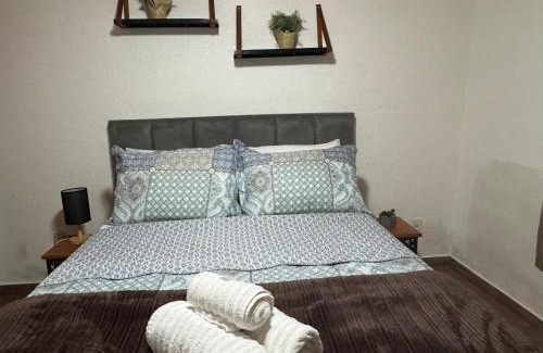 Penedo Cabin | Chalé 02 com mini cozinha no coração de Penedo